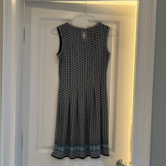Max Studio Dress - Picture 2 of 3